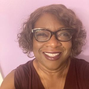 Meet your Posher, Virginia